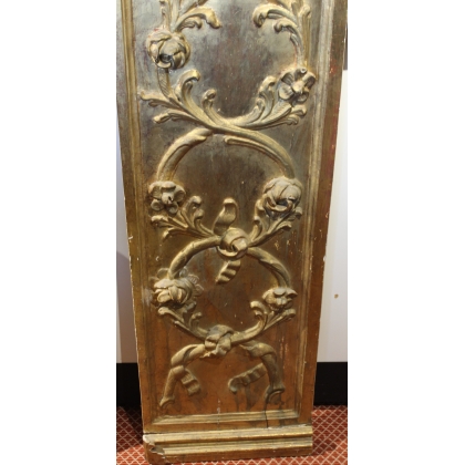 Panneau en bois sculpté et doré