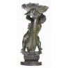 Fontaine en bronze "Putto sur un dauphin"