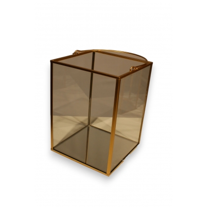 Boite carrée ouverte en laiton et verre