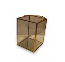 Boite carrée ouverte en laiton et verre