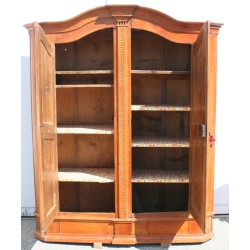  Armoire Bodensee à 2 portes. sur  Moinat SA  - Antiquités décoration