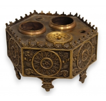 Encrier Néogothique hexagonal en bronze