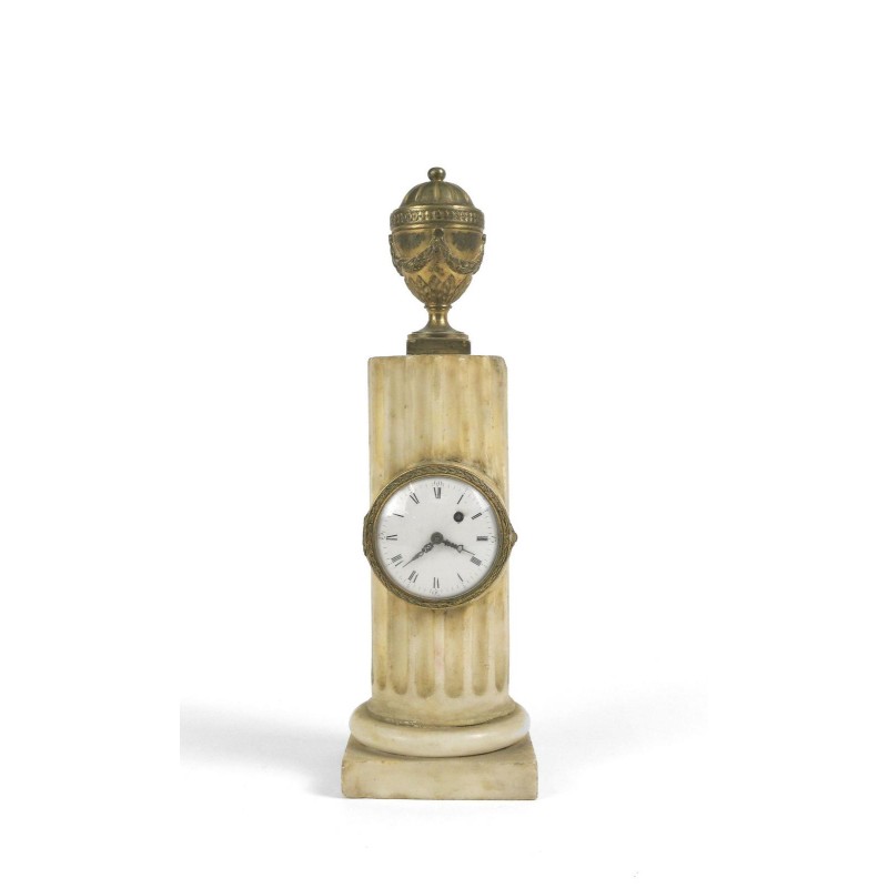 "Column and Urn" boundary marker