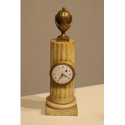"Column and Urn" boundary marker