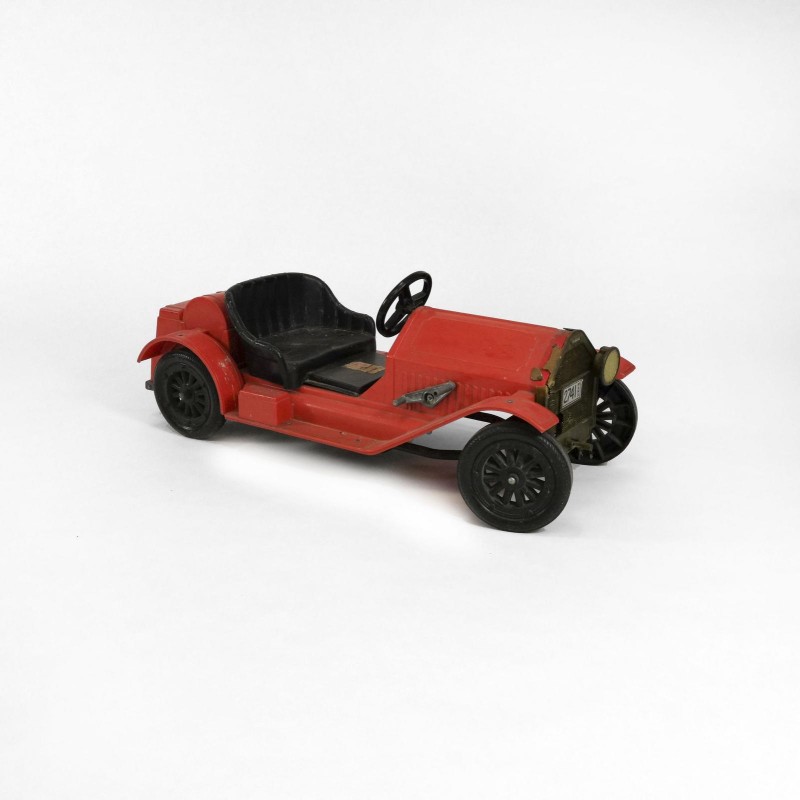 "Stutz Bearcat" toy car by Marx Toys