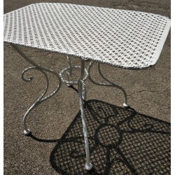  Table en fer forgé rectangulaire, plateau perforé sur  Moinat SA  - Antiquités décoration
