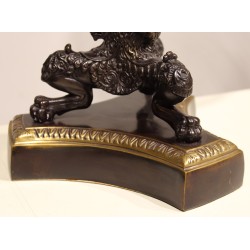  Photophore, pied "Lions" en fonte, avec sur  Moinat SA  - Antiquités décoration