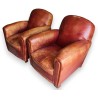 Paire de fauteuils club en cuir brun