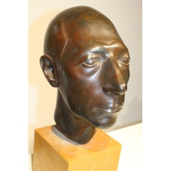 Bronze \"Tête de M. Robert\" signé Y. LARSEN