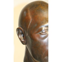 Bronze \"Tête de M. Robert\" signé Y. LARSEN