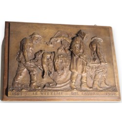 Bas relief \"Le Vittime del lavoro\"