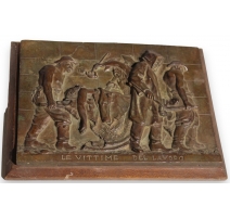 Bas relief "Le Vittime del lavoro"