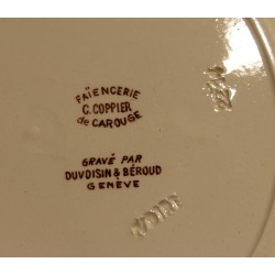 Assiette en faïence de Carouge