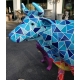 Vache taille nature motif multicolore triangulaire