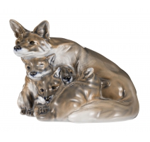 Renarde et renardeaux en porcelaine