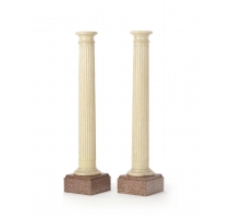 Paire de colonnes doriques en bois peint