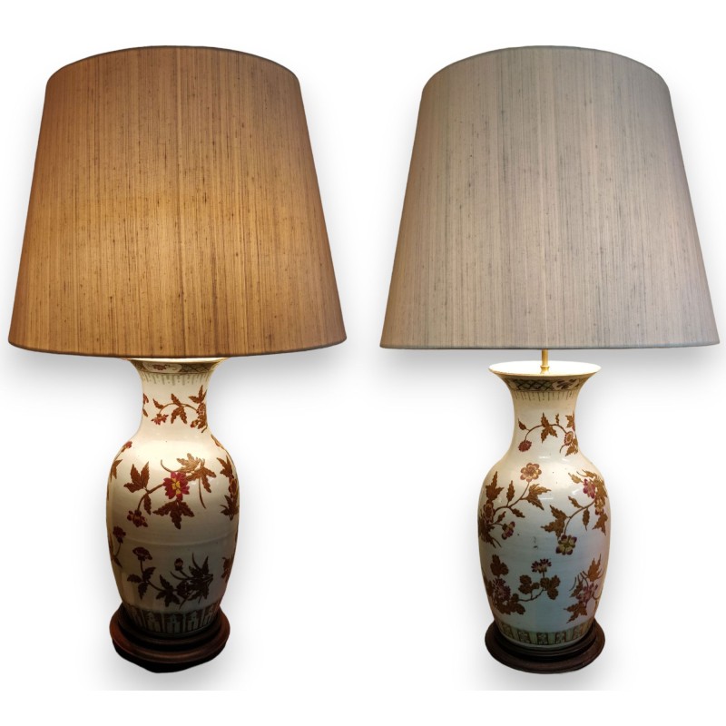Paire de vases chinois montés en lampes