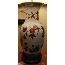 Paire de vases chinois montés en lampes