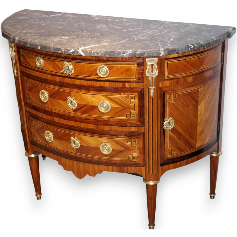 Commode demi lune Louis XVI.