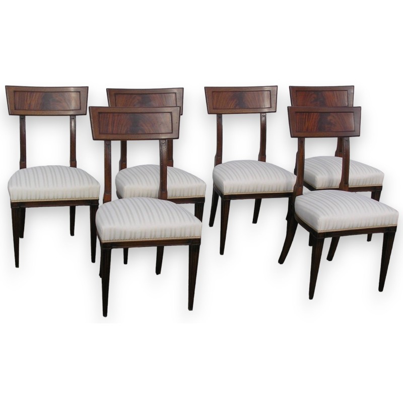Set of 6 chairs. At  Moinat SA  - Antiques and home décor