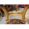 Chaise de fumeur recouverte de tissus