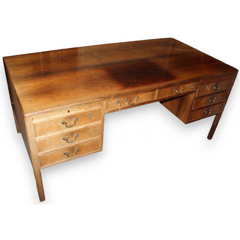 Bureau danois en teck à 7 tiroirs