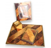 Parure de bureau en bois marqueté et laiton