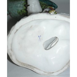Animal figurine: ‘Parrot’. At Moinat SA – Antiques and Decor