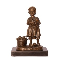 Bronze \"Fillette aux raisins\", socle en marbre