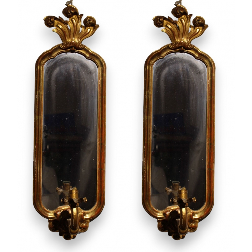 Paire d'appliques-miroir Bernoises dorées