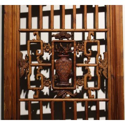Panneau de porte en bois sculpté