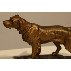 Chien de chasse en bronze signé Donat MOTTE