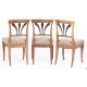 Suite de 6 chaises Directoire vaudoises en noyer