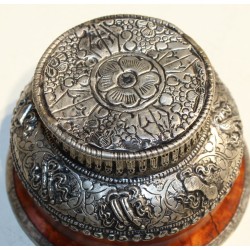 Bol tibétain en bois et argent