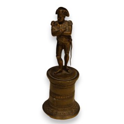 Bronze \"Napoléon\" socle rond