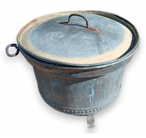 Chaudron en cuivre avec couvercle