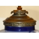 Lampe en faïence japonaise bleu-blanc