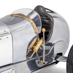 Voiture miniature \"BB Korn\"