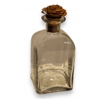 Carafe en verre, bouchon rose en tôle