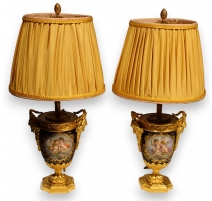 Paire de lampes de Sèvre.