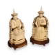Paire de dignitaires en ivoire sculpté
