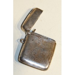 Boite à allumettes en argent