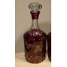 Paire de carafes "Aux raisins" en cristal rouge