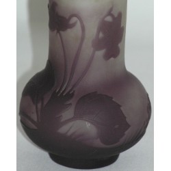 Bulb-shaped vase by GALLÉ. at  Moinat SA  - Antiques and home décor
