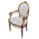 Fauteuil médaillon style Louis XVI doré