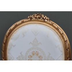 Fauteuil médaillon style Louis XVI doré