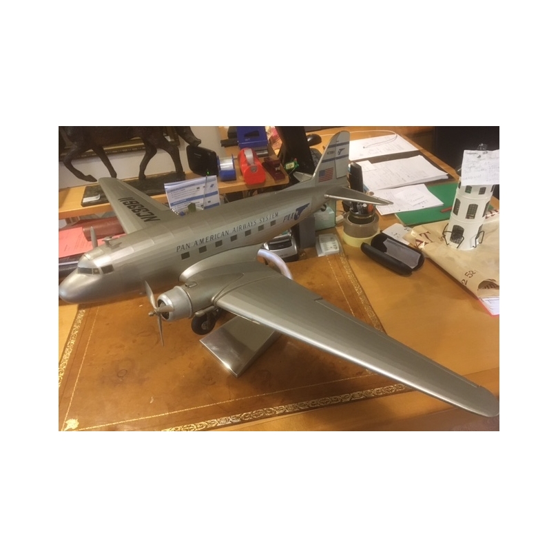 Maquette d'avion "Dakota DC3" Pan AM