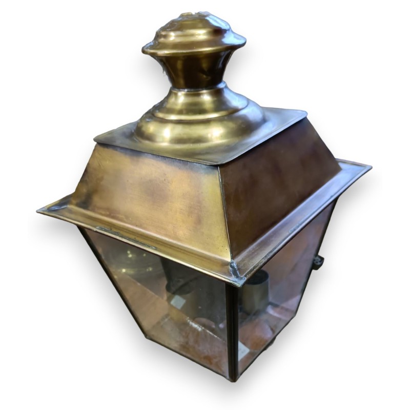 Square brass corner wall lamp