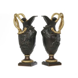 Paire d\'aiguières d\'après Clodion (1738-1814)