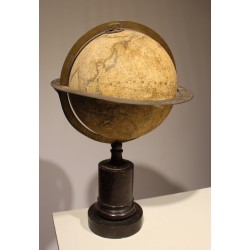 Globe terrestre par Ch. Dien à Paris